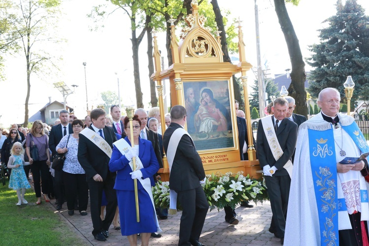 Procesja z obrazem na plac koronacyjny