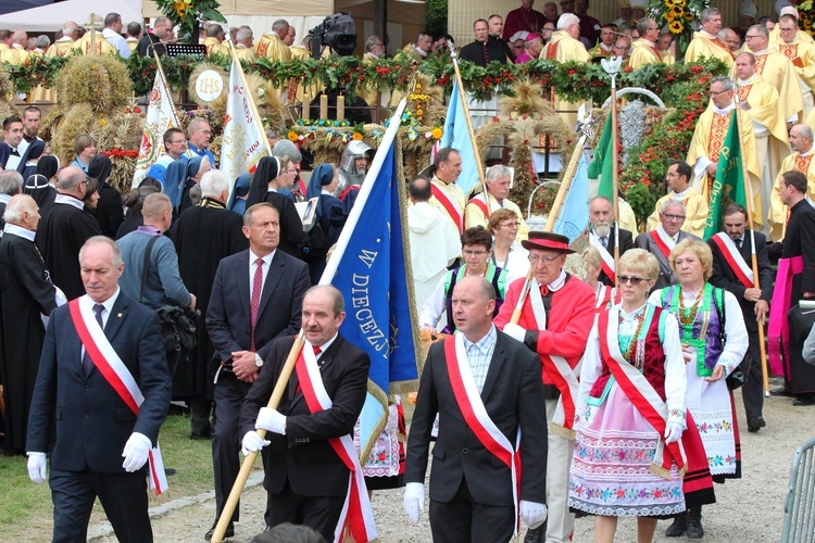 Główne uroczystości 140. rocznicy objawień maryjnych w Gietrzwałdzie