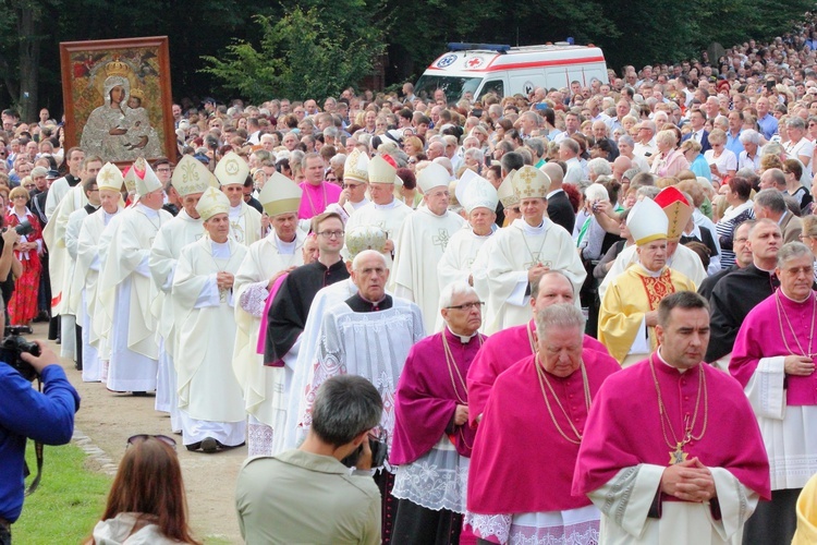 Główne uroczystości 140. rocznicy objawień maryjnych w Gietrzwałdzie