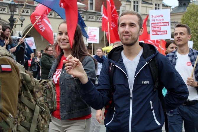 Studniówka "Szlachetnej Paczki" i "Akademii Przyszłości" w Krakowie