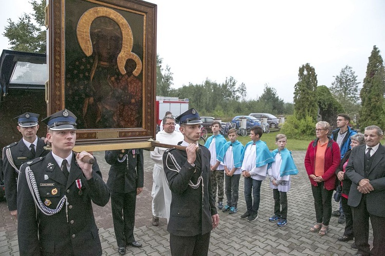 Matka Boża w Lucynowie