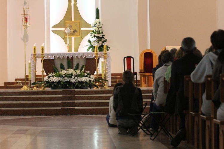 Msza św. z modlitwą o uzdrowienie w kościele księży pallotynów w Lublinie