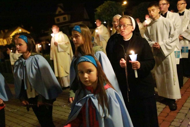 Procesja fatimska w Woli Rzędzińskiej