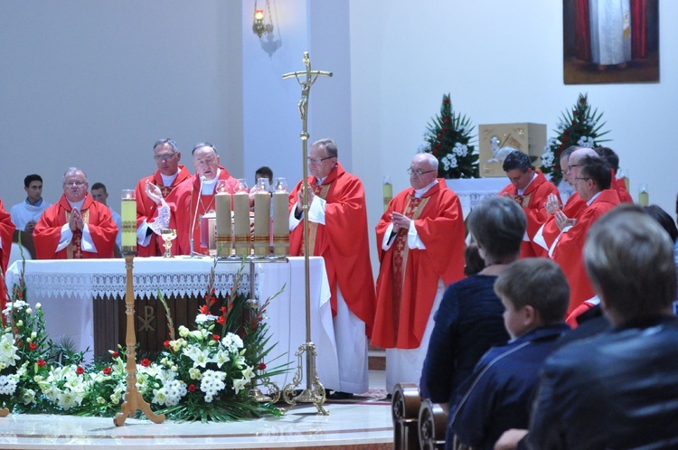 Erygowanie Drogi Krzyżowej w Słopnicach