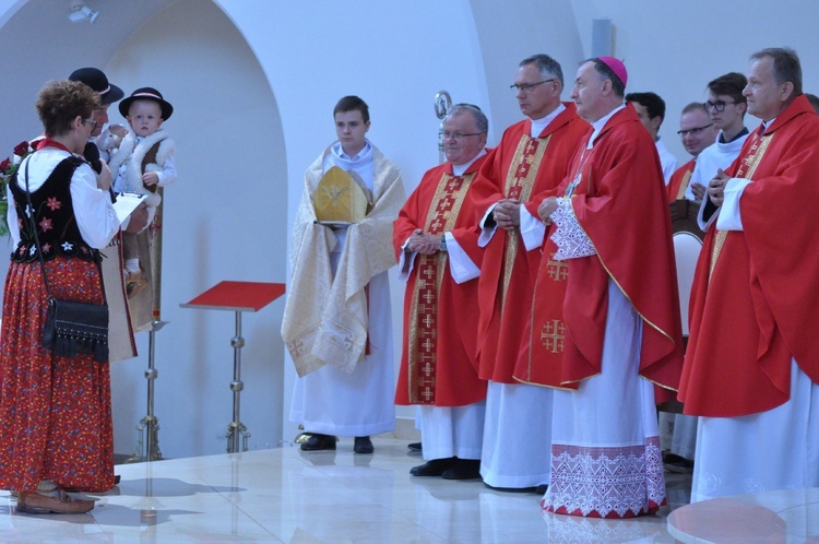 Erygowanie Drogi Krzyżowej w Słopnicach