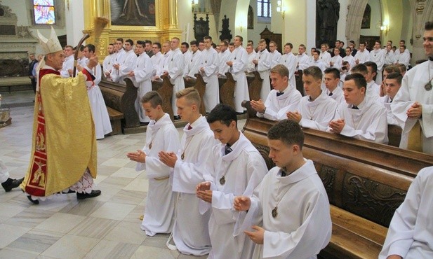 Słudzy ołtarza i strażnicy piękna liturgii