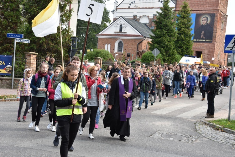 Pielgrzymka dzieci. Część 1