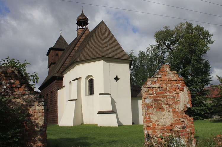 Kościół św. Jerzego w Ostropie po renowacji