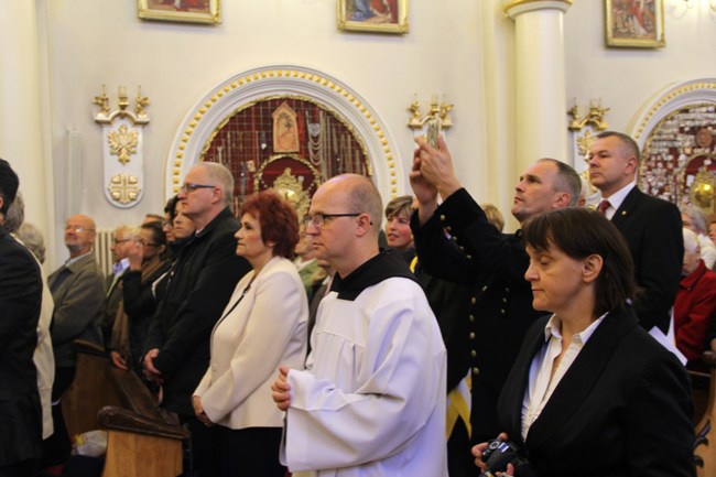 Dziękowano Maryi za opiekę