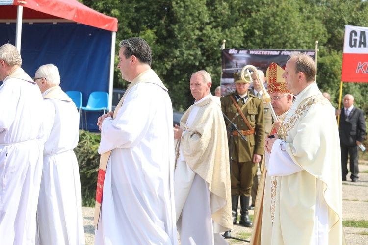 Na polanie śmierci żołnierzy "Bartka" w Starym Grodkowie - 2017