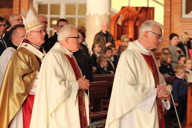 20-lecie Katolickiej Szkoły Podstawowej im. Świetej Rodziny w Olsztynie