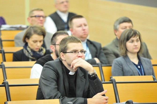 Konferencja naukowa „Osoba ludzka - rzeczywistość czy użyteczna metafora? Teologia w dyskursie z naukami”.