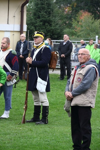 "Pola Chwały": Msza św. i parada wojskowa