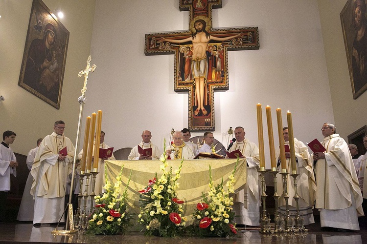 Nowe sanktuarium św. o. Pio na Gocławiu