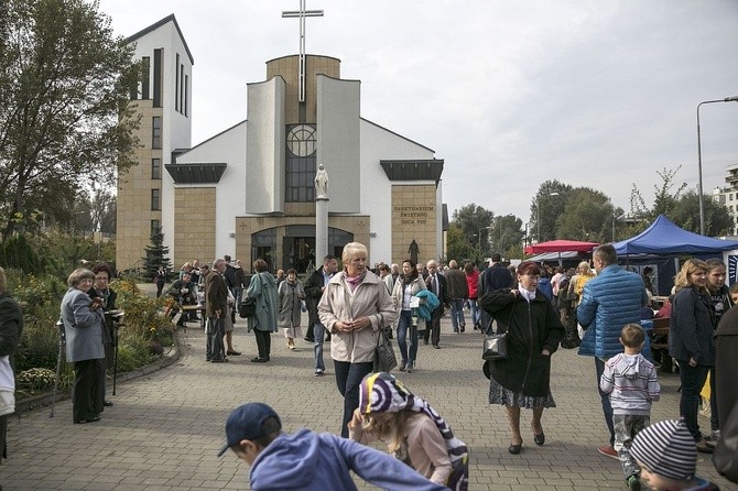 Nowe sanktuarium św. o. Pio na Gocławiu