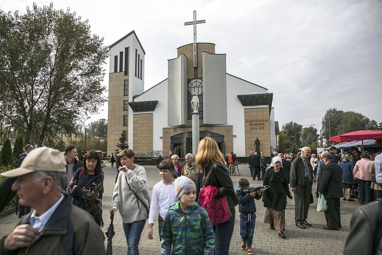 Nowe sanktuarium św. o. Pio na Gocławiu