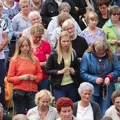 Różaniec jest jak lekarstwo, które oczyszcza, wspomaga i regeneruje, a jego skuteczność jest gwarantowana – przekonują siostry służki z Płocka.