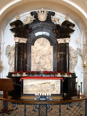 Ołtarz w krypcie św. Bonifacego