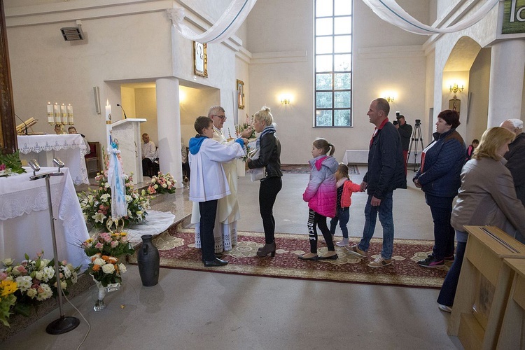 Maryja pozostaje w Miąsem. Chce odwiedzić każdą rodzinę