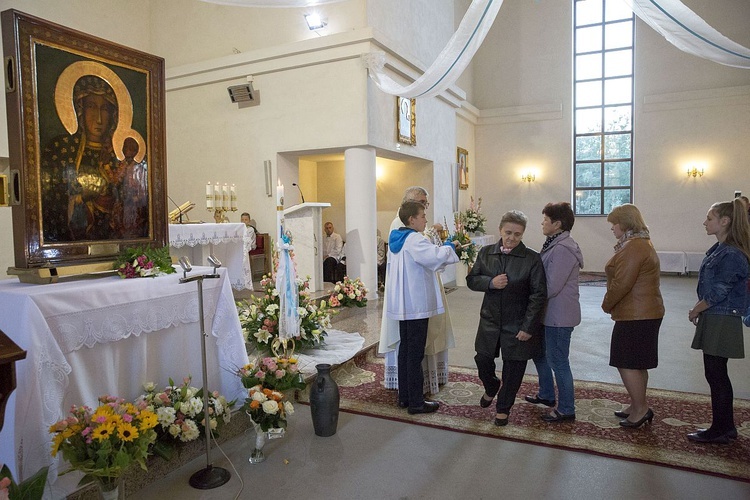 Maryja pozostaje w Miąsem. Chce odwiedzić każdą rodzinę