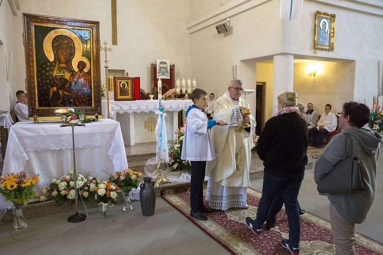 Maryja pozostaje w Miąsem. Chce odwiedzić każdą rodzinę