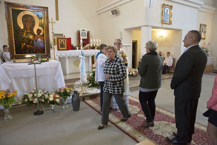 Maryja pozostaje w Miąsem. Chce odwiedzić każdą rodzinę