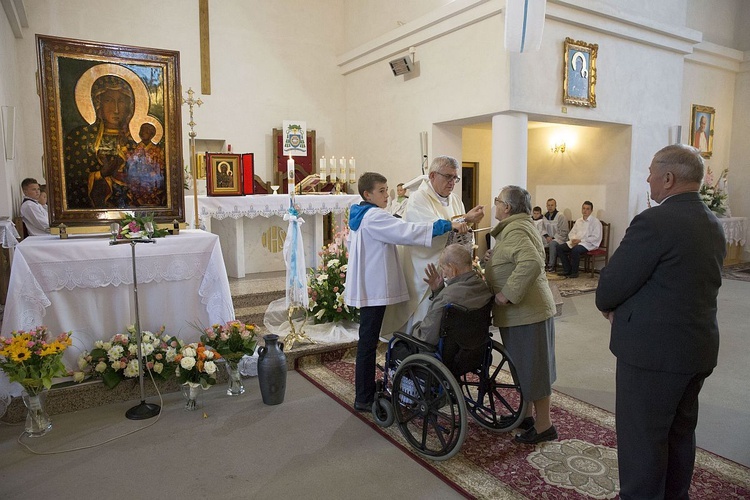 Maryja pozostaje w Miąsem. Chce odwiedzić każdą rodzinę