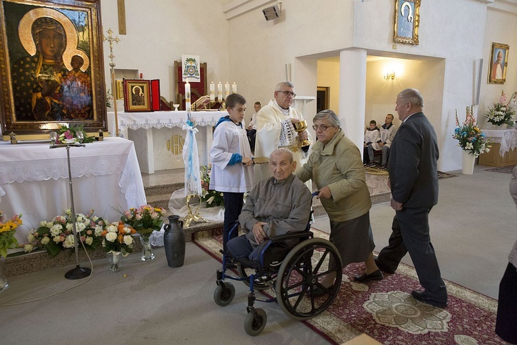 Maryja pozostaje w Miąsem. Chce odwiedzić każdą rodzinę