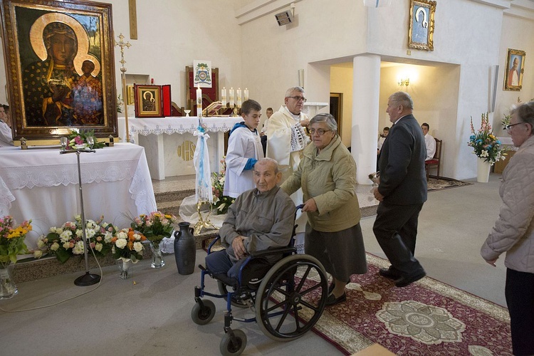 Maryja pozostaje w Miąsem. Chce odwiedzić każdą rodzinę