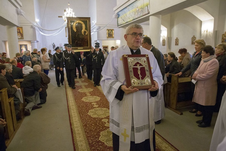 Maryja pozostaje w Miąsem. Chce odwiedzić każdą rodzinę