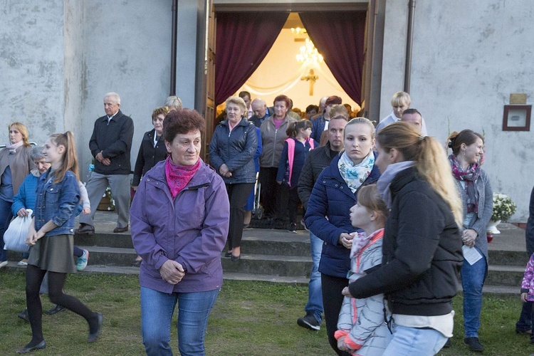 Maryja pozostaje w Miąsem. Chce odwiedzić każdą rodzinę