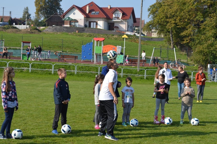 Podbijanie Wielkiego Różańca w Rzeszotarach 