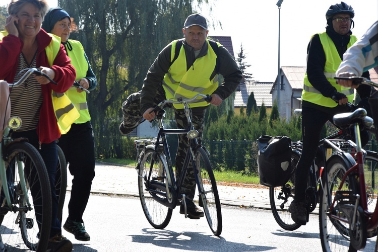 Rowerowa pielgrzymka do Domaniewic