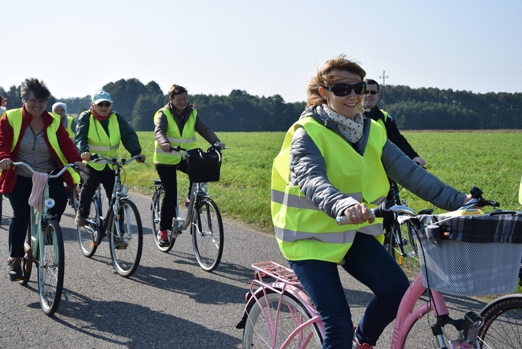 Rowerowa pielgrzymka do Domaniewic