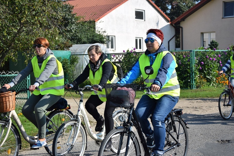 Rowerowa pielgrzymka do Domaniewic