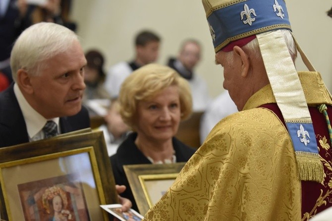 Koronacja fresku Matki Miłosierdzia w Dzierżoniowie