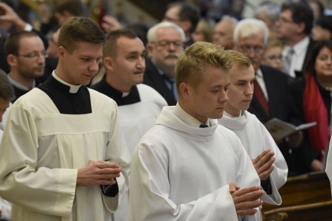 Koronacja fresku Matki Miłosierdzia w Dzierżoniowie