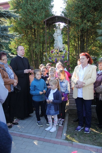 Różaniec z Matką Bożą Zwycięską w Gosprzydowej