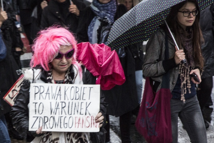 Co na sztandarach feministek? Matka Boża i aborcja