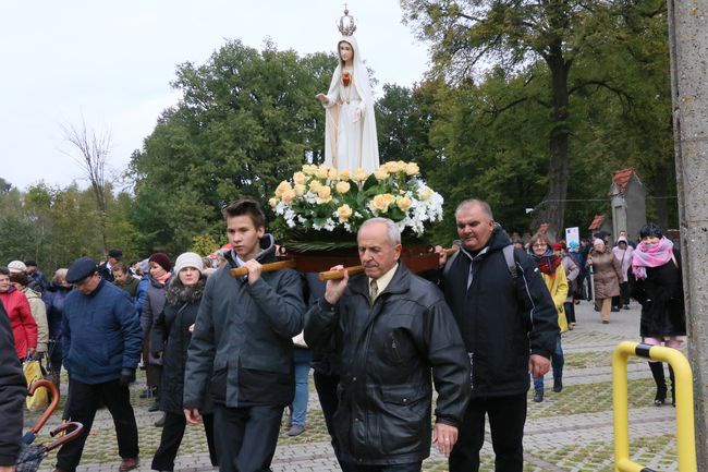 Różaniec do granic w Świerżach