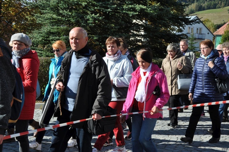 Tylicz i Muszynka - Różaniec do Granic