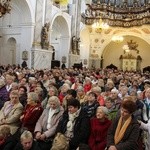 Pielgrzymka, różaniec i córka świętej