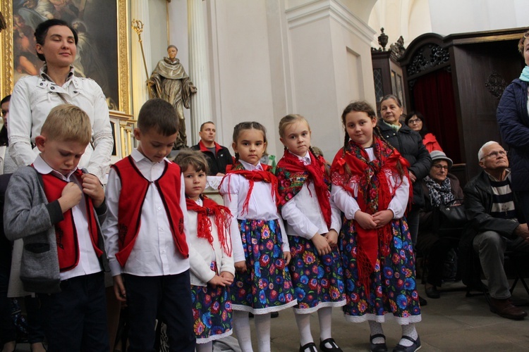 Pielgrzymka, różaniec i córka świętej