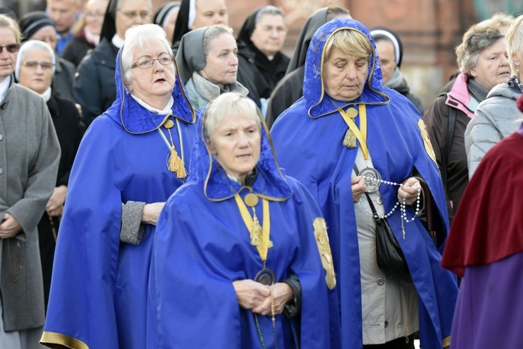 Ostatnia procesja fatimska z parafii pw. św. Andrzeja Boboli