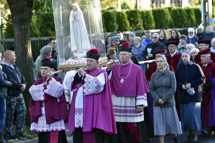 Ostatnia procesja fatimska z parafii pw. św. Andrzeja Boboli