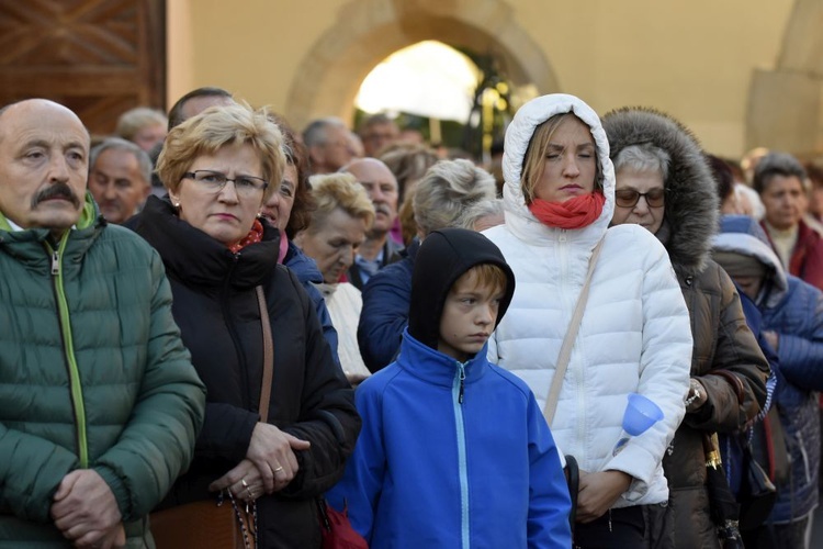 Ostatnia procesja fatimska z parafii pw. św. Andrzeja Boboli