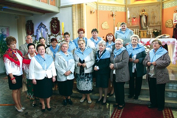 ▲	Wspólnota Apostolatu Maryjnego z Trzebicza  k. Drezdenka. 