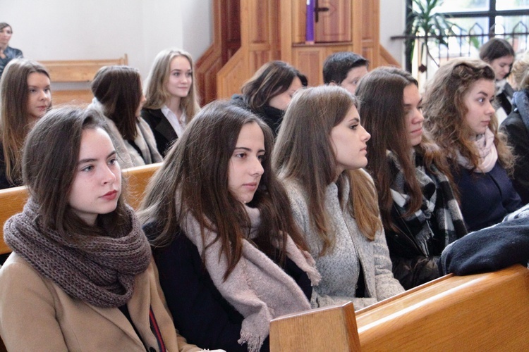 Święto patrona i ślubowanie klas I SP Zakonu Pijarów im. ks. S. Konarskiego