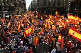 Prawie milion ludzi manifestowało w Barcelonie przeciwko separatyzmowi.