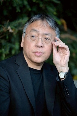 Kazuo Ishiguro jest także autorem wielu scenariuszy filmowych i telewizyjnych.